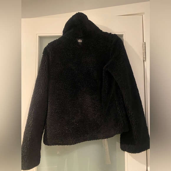 ALO Yoga Cozy Up Jacket - Black in XS - Picture 5 of 8